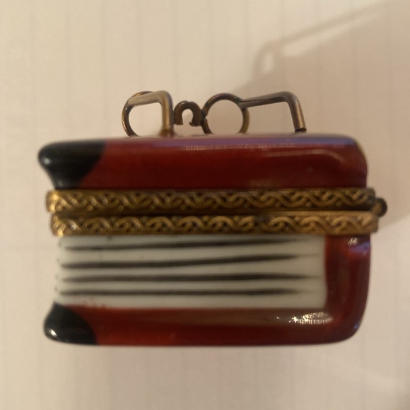 Limoges Trinket Box - Picture 5 of 8